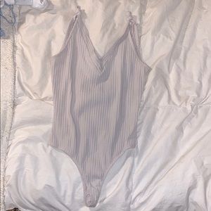 Nytt beige ribbed deep v neck body suit